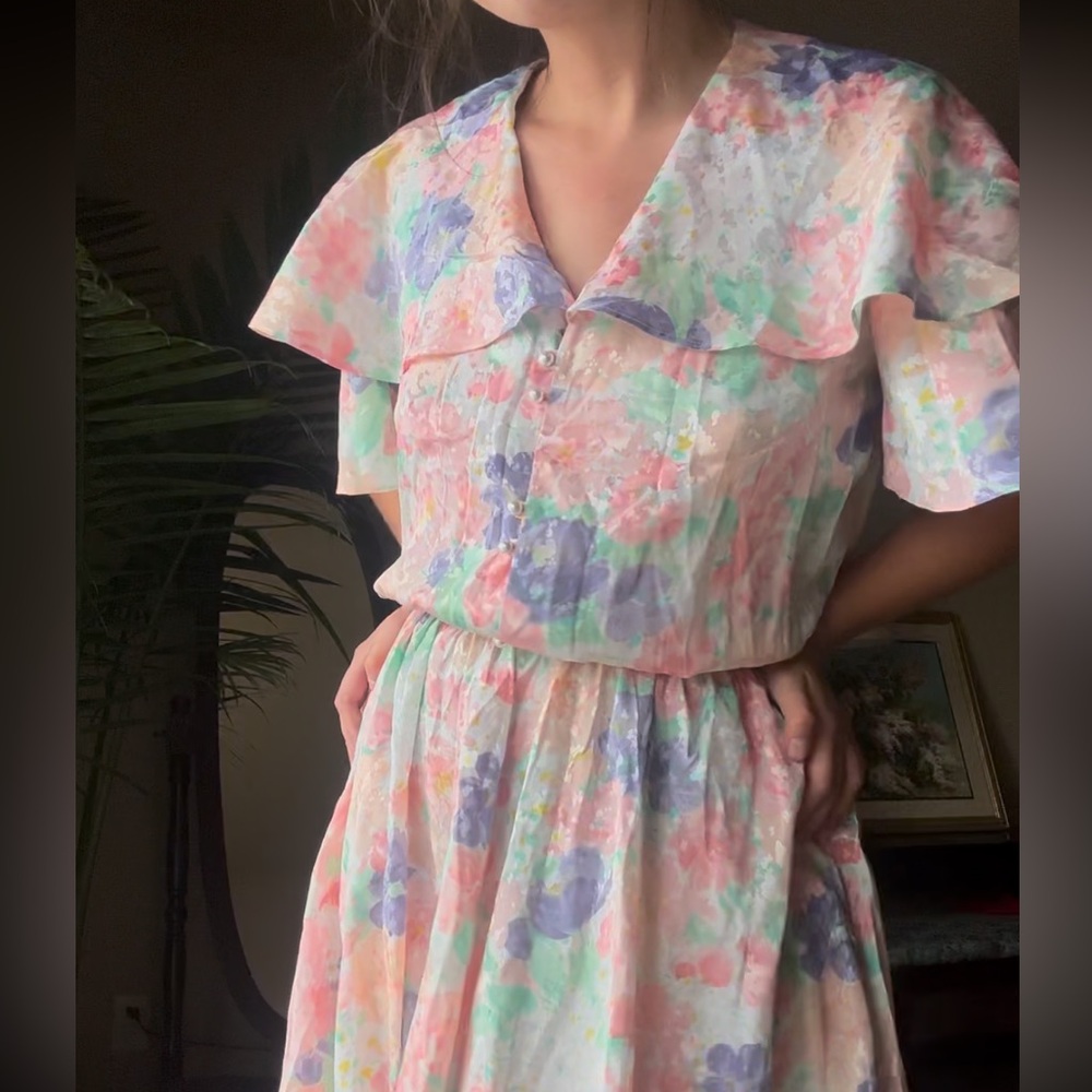 Vintage Floral Midi Dress - Picture 4 of 7